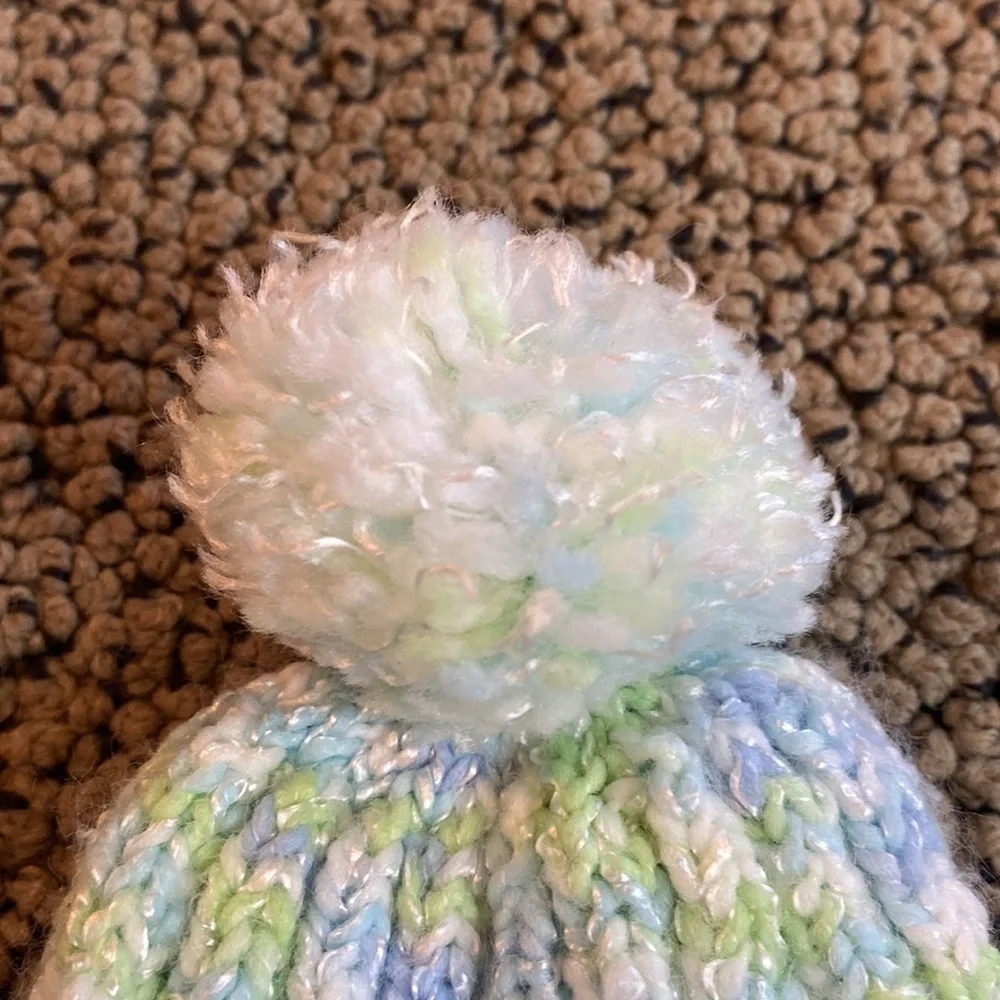 Newborn Infant Hat Blue & Green in Like New Condition